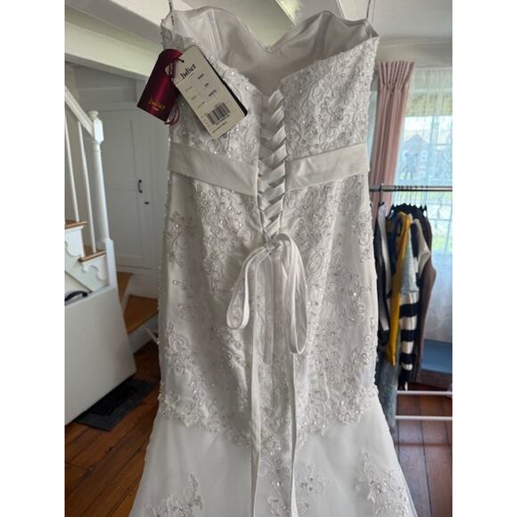 JULIET MERMAID STRAPLESS WEDDING DRESS SIZE XSMALL NWT - Picture 8 of 9